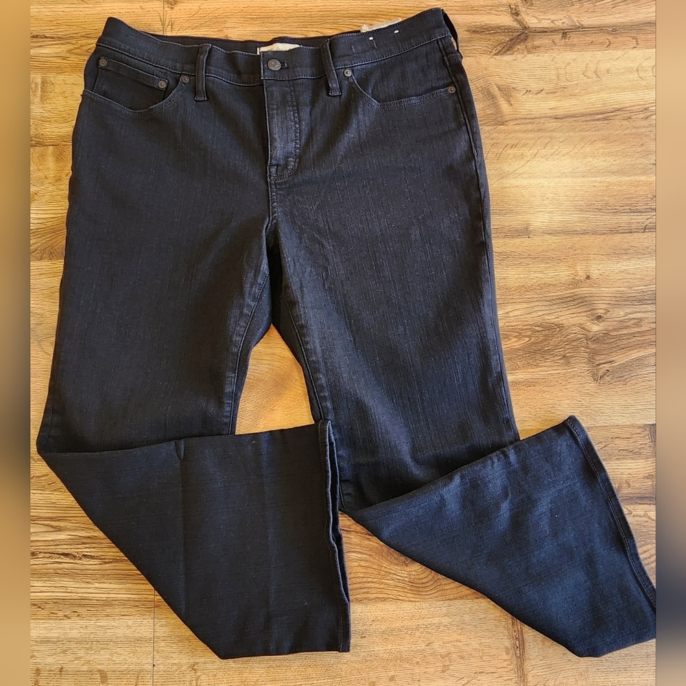 NWT Madewell‎ Mid Rise Kick Out Jeans Women Size W 32P Black Stretch Denim